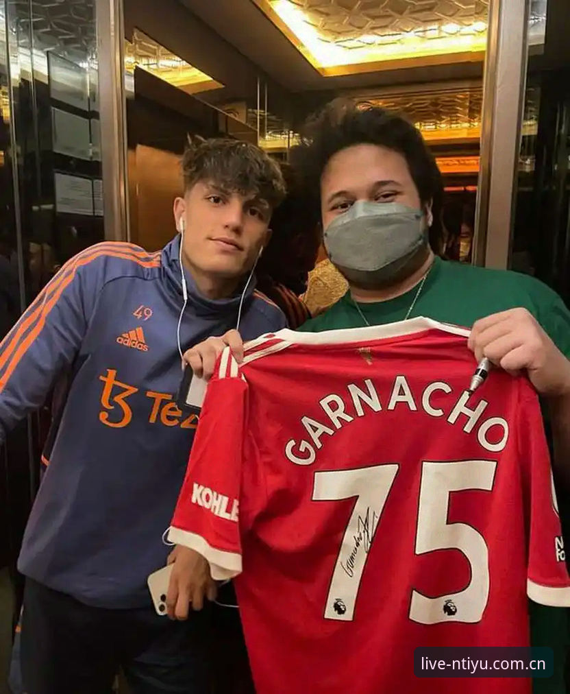曼联末战布莱顿深度解析：卡里克合同谜团与红魔年轻化战略的全盘解读